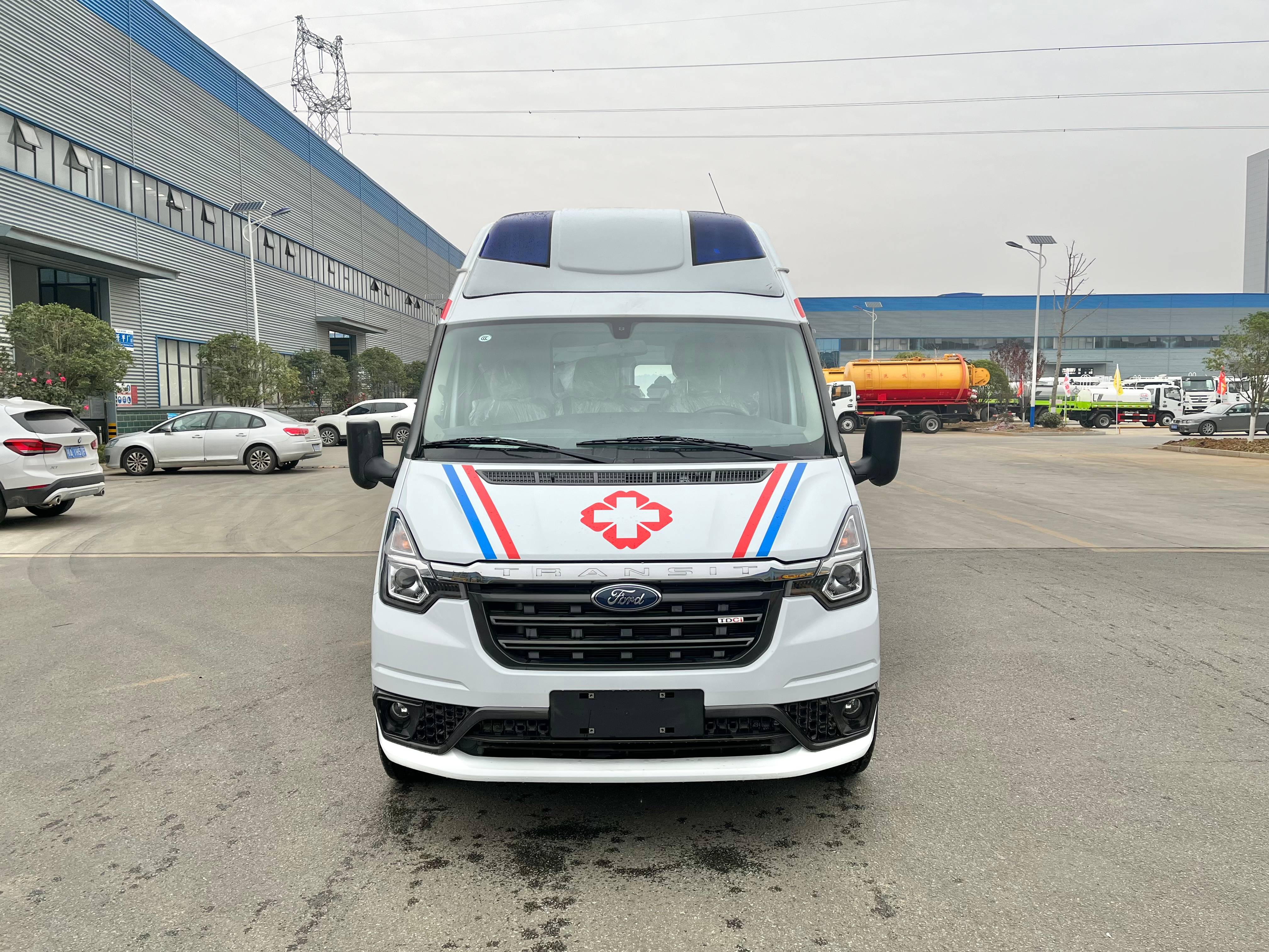 福特新世代V348長(zhǎng)軸高頂負(fù)壓救護(hù)車